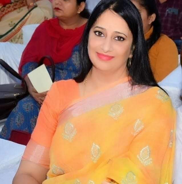 MRS.TANUJA JOSHI